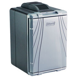 PowerChill(TM) Thermoelectric Cooler with Adjustable Shelf